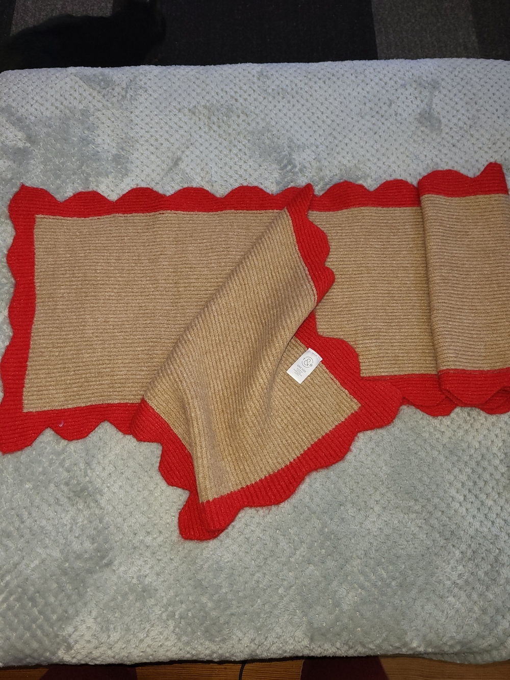 Treasure & Bond Scalloped Edge Knit Scarf - Tan with Red Trim
